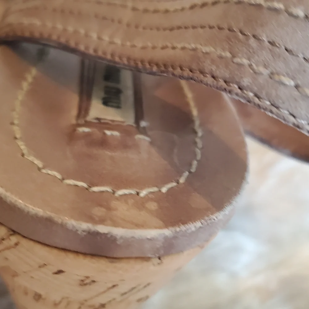 MIU MIU  leather sandal cork platform.  Sz10